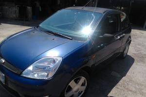 Ford Fiesta 1.2 16V (2004) ideale per neopatentati