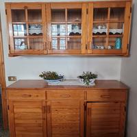 Credenza con vetrina