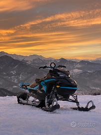 Motoslitta lynx boondocker + carrello