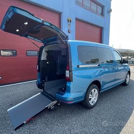 Volkswagen Caddy Maxi con pianale ribassato – Auto
