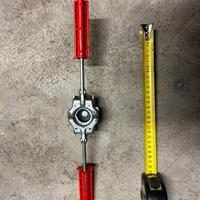 Incapsulatore manuale tappi a corona