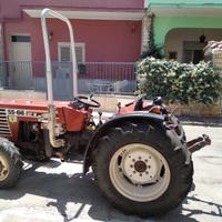 Trattore Fiat Agri frutteto + attrezzi