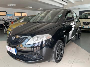 Lancia Ypsilon 1.2 69 CV 5 porte Gold