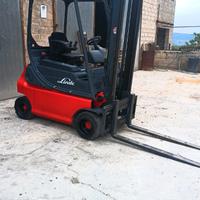 Carrello elevatore muletto elettrico 18q.li Linde