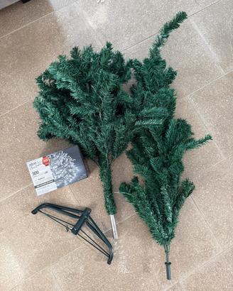 Albero di Natale con luci