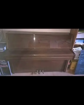 pianoforte verticale 
