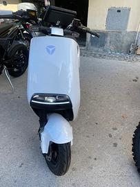 Scooter elettrico yadea g5s - km 0