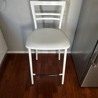 Sgabello connubia in pelle bianco Calligaris