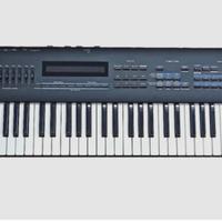 Tastiera Roland jv90