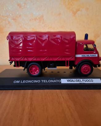 VIGILI DEL FUOCO -POMPIERI - "OM LEONCINO TELONATO