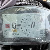Ducati hypermotard 950