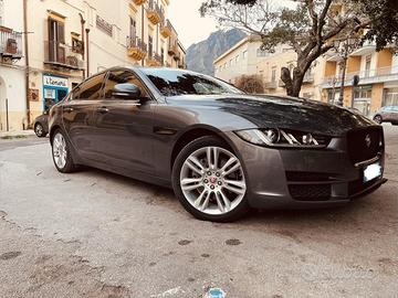 Jaguar XE Awd