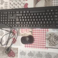 mouse wireless e tastiera con cavo trust