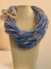 Sciarpa collana con mohair