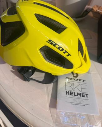 Casco scott