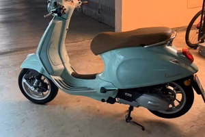 Vespa primavera 125 anno 2023