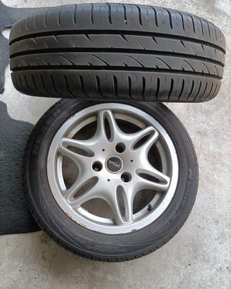 2 gomme con cerchione Smart 175/55 R15 + 1 cerchio