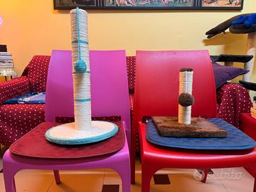 Coppia di Tiragraffi NUOVI per gatti