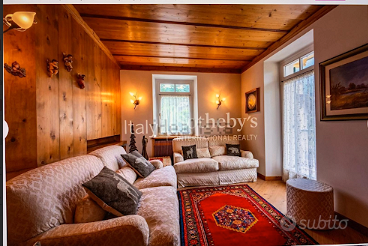 ESCLUSIVOarredoLIVINGnr2DIVANInr2POUFsetaCHALETmon