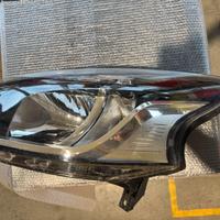 fanale anteriore sinistro renault trafic 2016