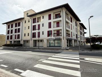 2 LOCALI A TRICESIMO