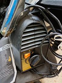 Saldatrice a elettrodi 