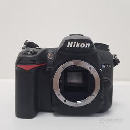 Reflex Nikon D7000 body usato