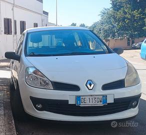 RENAULT CLIO 1.5 DCI