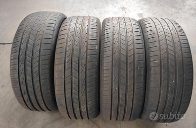 N.4 PNEUMATICI USATI 235/55-18 100V HANKOOK ESTIVI