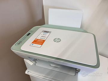 Stampante HP DeskJet 2722e