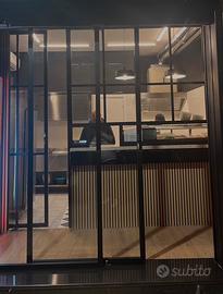 Locale commerciale completo di attrezzature