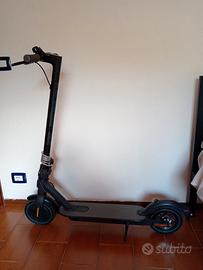 Monopattino elettrico xiaomi m365 pro