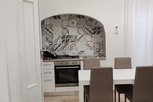 Appart. completo di mobilio a f.f.i.t.t.a.s.i