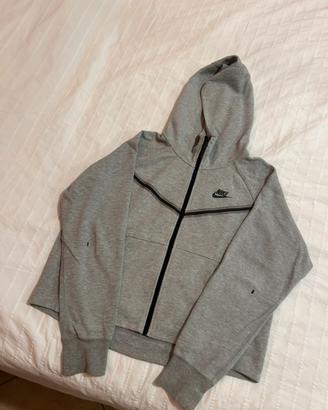 felpa nike tech