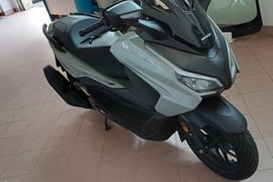 scooter Honda forza 125 