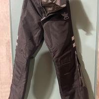 Pantaloni moto Revit