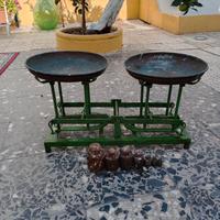 Bilancia con pesi