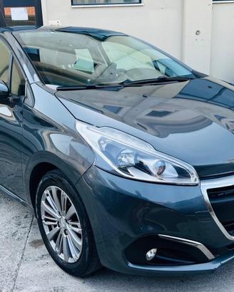Peugeot 208 PureTech 82 5 porte Allure
