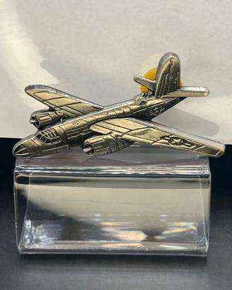 Spilla/Pin B-26 Marauder aereo storico americano