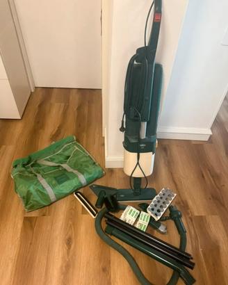 Aspirapolvere folletto vk121