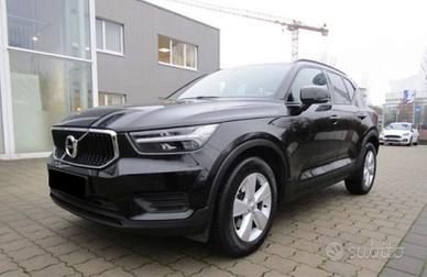 VOLVO XC40 B3 Essential Hybrid