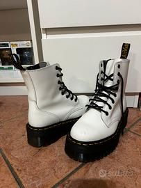 Dr. Martens bianche con platform – Numero 36