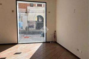 NEGOZIO A FORLÌ