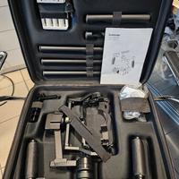 Gimbal universale per camere portatili 