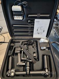 Gimbal universale per camere portatili 
