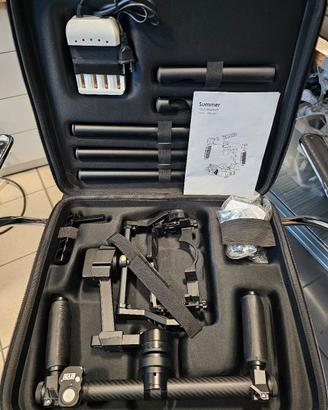 Gimbal universale per camere portatili 