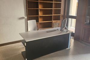 Stanza uso studio professionale - Piazza Trento