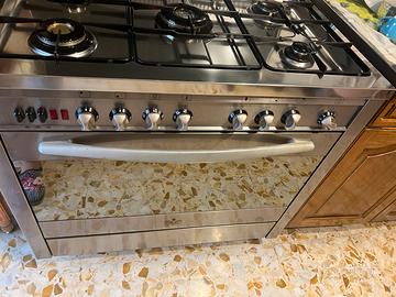 Cucina acciaio funzionante