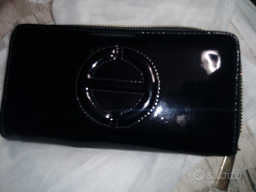 Portafoglio donna in vernice nuovo