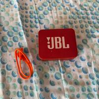 Cassa Jbl rossa